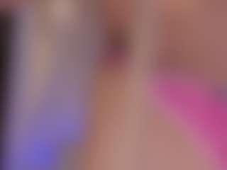 Live cam show with HannaConnorX - Camel Toe on Uber Horny