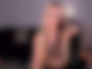 Live cam show with HannaConnorX - Small Ass on dropp.cam