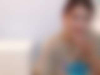 Live cam show with KylieBenson - Submissive on CamwithHer