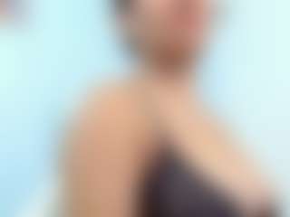 Live cam show with KylieBenson - Public Red Hair on Milf Play