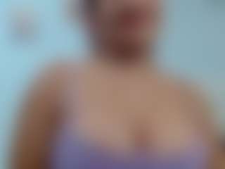 Live cam show with KylieBenson - Atm on Camsoda
