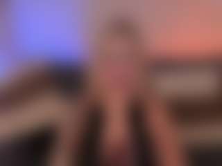 Violett Hansson's Live Sex Cam Show