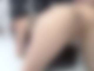 Domiinates Live-Sex-Cam-Show