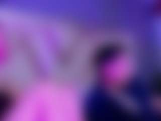 Domiinates Live-Sex-Cam-Show