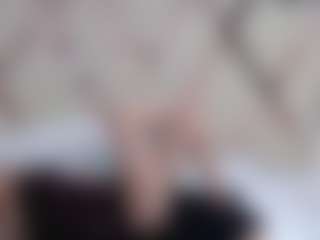 Live cam show with Domiinate - Brown Eyes on Camsoda