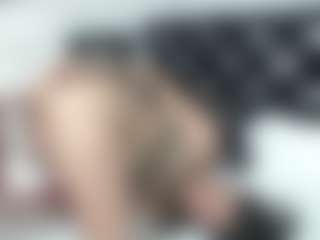 Dominate_alisson's Live Sex Cam Show
