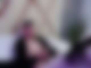 Live cam show with Dominate_alisson - Athletic on AdultVida.com