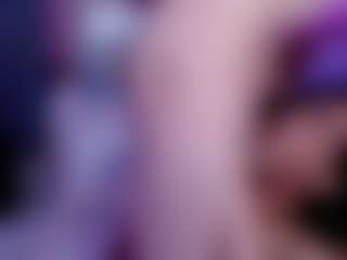 Live cam show with Dominate_alisson - Athletic on CamwithHer