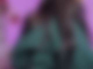 Live cam show with lola-leah - Petite on CamSextacy