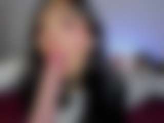 Live cam show with lola-leah - Striptease on https://playwithruby.com