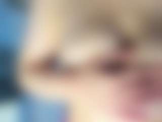 Live cam show with Frosty-fire - Red Hair on SinfulBabes