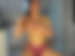 Live cam show with Frosty-fire - Average on chickslive.net
