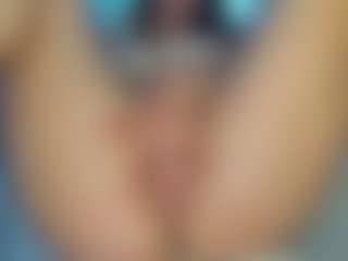 Live cam show with Frosty-fire - Student on Camsoda