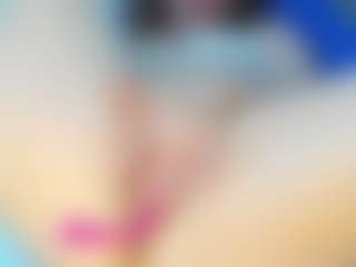 Live cam show with Frosty-fire - Thong on Camsoda