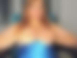 Live cam show with Frosty-fire - Thong on CamClone
