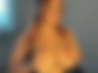 Live cam show with Frosty-fire - Living Room on CamClone