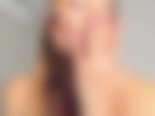 Live cam show with Frosty-fire - Brown Eyes on Camsoda
