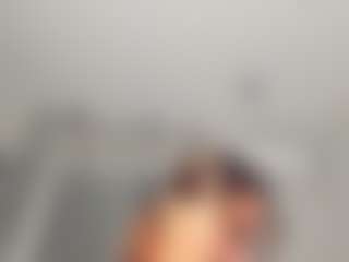 Live cam show with Frosty-fire - Brown Eyes on Latina Girls
