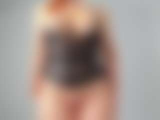 Live cam show with Frosty-fire - Teen (18+) on madthumbs