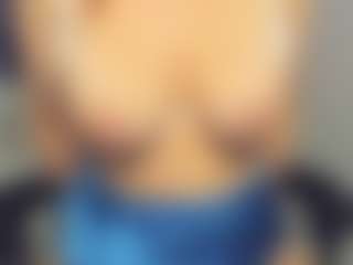 Live cam show with Frosty-fire - Amateur on Strip Flash - Live Sex Shows