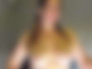 Live cam show with Frosty-fire - Living Room on makecum.org