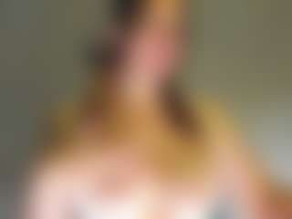 Live cam show with Frosty-fire - Living Room on sexylivex.com