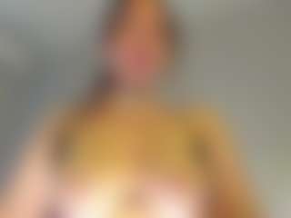 Live cam show with Frosty-fire - Amateur on Camsoda