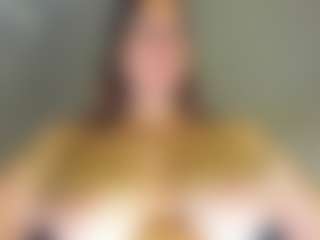 Live cam show with Frosty-fire - Red Hair Teen (18+) on intimatelivegirls.com