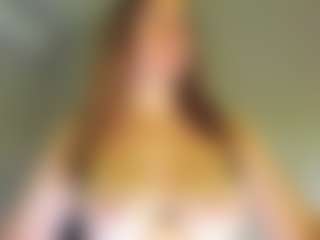 Live cam show with Frosty-fire - Office on CamClone