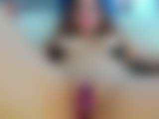 Live cam show with Frosty-fire - Office on Camming Site