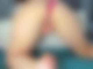 Live cam show with Frosty-fire - Office on luckytryst.com