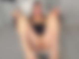 Frosty-fire's Live Sex Cam Show