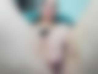 Live cam show with Frosty-fire - Cosplay Granny on Camsoda