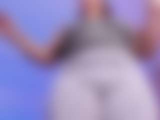 Live cam show with MelissaKarterrs - Nipple Piercings on Camsoda