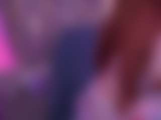 Live cam show with CarolinaDia - Naked on live18s.com