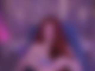 Live cam show with CarolinaDia - Naked on Camsoda