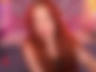 Live cam show with CarolinaDia - Big Tits on TeamSkeetLive