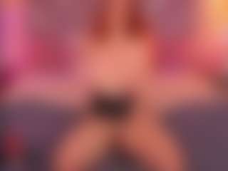 Live cam show with CarolinaDia - Red Hair on TastyBlacksLive