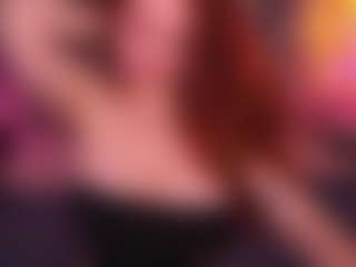 Live cam show with CarolinaDia - Squirt on SpunkLive