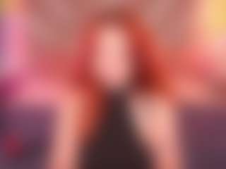Live cam show with CarolinaDia - Public on Cam Slut