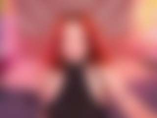 Live cam show with CarolinaDia - Fingers on fapnchat