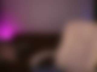 Live cam show with CarolinaDia - Lingerie on Big Tits