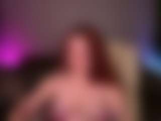 Live cam show with CarolinaDia - Cute on milfzrlive.com