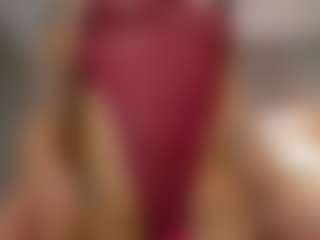 Live cam show with Valentina Vega - Dildo on Dolls Live