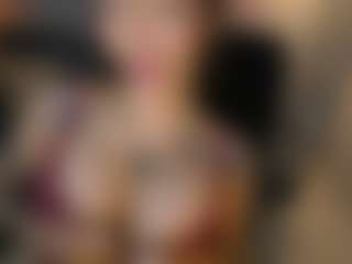 Live cam show with Valentina Vega - Brown Eyes on Gym Cam Girls