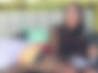 alejandra-cherry MILF webcam performer live streaming