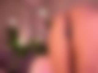 Live cam show with Izzy Wild - Massage on Camsoda