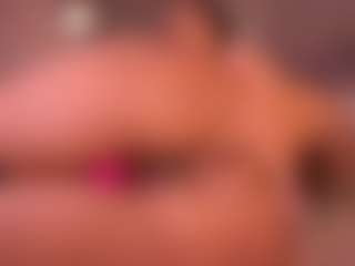 Izzy Wild's Live Sex Cam Show