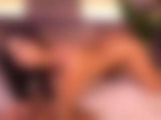 Izzy Wild's Live Sex Cam Show