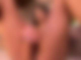 Izzy Wild's Live Sex Cam Show